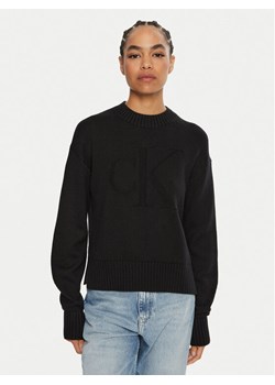 Calvin Klein Jeans Sweter J20J224224 Czarny Regular Fit - id: 0000304068690 - marki Calvin Klein - 182640300 Calvin Klein Jeans Sweter J20J224224 Czarny Regular Fit ze sklepu MODIVO w kategorii Swetry damskie - zdjęcie 182640300
