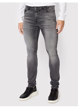 Guess Jeansy Chris M2YA27 D4Q52 Szary Super Skinny Fit ze sklepu MODIVO w kategorii Jeansy męskie - zdjęcie 182640472