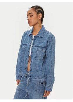 adidas Kurtka jeansowa KSENIASCHNAIDER 3-Stripes IS1742 Niebieski Loose Fit - id: 0000303597733 - marki adidas - 182640954 adidas Kurtka jeansowa KSENIASCHNAIDER 3-Stripes IS1742 Niebieski Loose Fit ze sklepu MODIVO w kategorii Kurtki damskie - zdjęcie 182640954
