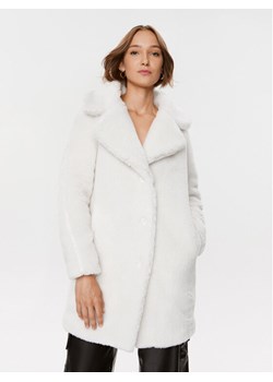 Guess Futro W3BL67 WF8R2 Écru Regular Fit ze sklepu MODIVO w kategorii Płaszcze damskie - zdjęcie 182641270