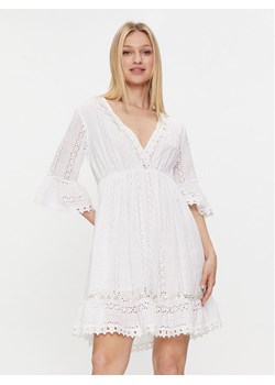 Iconique Sukienka letnia Giorgia IC24-002 Biały Regular Fit ze sklepu MODIVO w kategorii Sukienki - zdjęcie 182642011