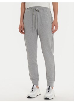 United Colors Of Benetton Spodnie dresowe 3J68DF010 Szary Regular Fit ze sklepu MODIVO w kategorii Spodnie damskie - zdjęcie 182642162