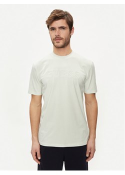Guess T-Shirt Alphy Z2YI11 J1314 Zielony Regular Fit ze sklepu MODIVO w kategorii T-shirty męskie - zdjęcie 182642230