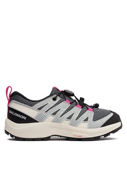 Salomon Sneakersy Xa Pro V8 L47289100 Szary ze sklepu MODIVO w kategorii Buty trekkingowe dziecięce - zdjęcie 182643214