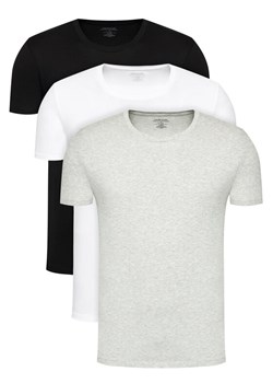 Calvin Klein Underwear Komplet 3 t-shirtów 000NB4011E Kolorowy Classic Fit ze sklepu MODIVO w kategorii Podkoszulki męskie - zdjęcie 182643552