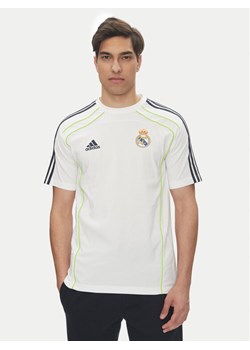 adidas T-Shirt Real Madrid UBP JF2591 Biały Regular Fit ze sklepu MODIVO w kategorii T-shirty męskie - zdjęcie 182644621