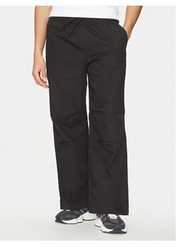Jack&Jones Spodnie materiałowe Parachute 12260931 Czarny Loose Fit ze sklepu MODIVO w kategorii Spodnie męskie - zdjęcie 182645410