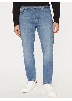 Calvin Klein Jeans Jeansy J30J327175 Niebieski Tapered Fit ze sklepu MODIVO w kategorii Jeansy męskie - zdjęcie 182645474