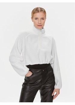 Calvin Klein Performance Polar 00GWF3W327 Biały Relaxed Fit - id: 0000302528714 - marki Calvin Klein - 182645574 Calvin Klein Performance Polar 00GWF3W327 Biały Relaxed Fit ze sklepu MODIVO w kategorii Bluzy damskie - zdjęcie 182645574