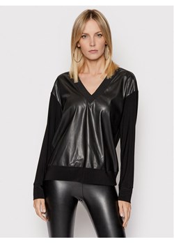 DKNY Bluzka P1RHZC90 Czarny Regular Fit ze sklepu MODIVO w kategorii Bluzki damskie - zdjęcie 182645681
