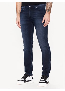 Mustang Jeansy Vegas 1008948 Granatowy Slim Fit ze sklepu MODIVO w kategorii Jeansy męskie - zdjęcie 182646053