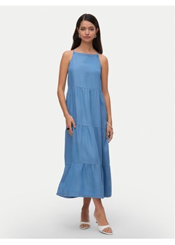 Vero Moda Sukienka letnia Fleur 10326075 Niebieski Loose Fit ze sklepu MODIVO w kategorii Sukienki - zdjęcie 182646074