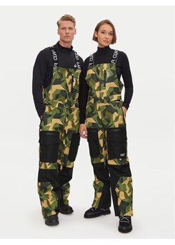 Colourwear Spodnie snowboardowe 7010296C6700 Khaki Regular Fit ze sklepu MODIVO w kategorii Spodnie męskie - zdjęcie 182646502