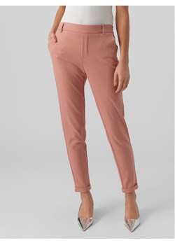 Vero Moda Chinosy Maya 10225280 Różowy Regular Fit ze sklepu MODIVO w kategorii Spodnie damskie - zdjęcie 182646703