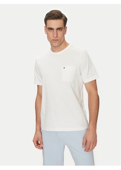 Tommy Hilfiger T-Shirt Essential Solid Pocket Tee MW0MW37283 Biały Regular Fit ze sklepu MODIVO w kategorii T-shirty męskie - zdjęcie 182647011