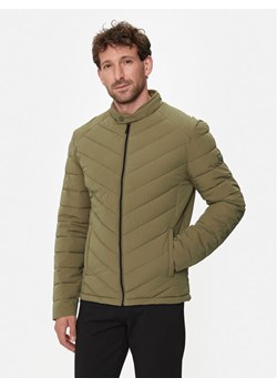 Guess Kurtka puchowa M4YL05 WG9O2 Zielony Regular Fit ze sklepu MODIVO w kategorii Kurtki męskie - zdjęcie 182647090