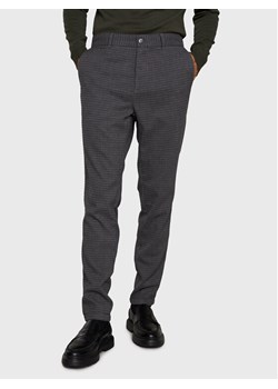 Matinique Chinosy Liam 30206370 Szary Slim Fit ze sklepu MODIVO w kategorii Spodnie męskie - zdjęcie 182647121