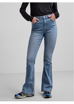 Pieces Jeansy Peggy 17123711 Niebieski Slim Fit ze sklepu MODIVO w kategorii Jeansy damskie - zdjęcie 182647244