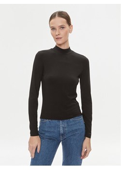 Calvin Klein Golf K20K206067 Czarny Slim Fit ze sklepu MODIVO w kategorii Bluzki damskie - zdjęcie 182647300