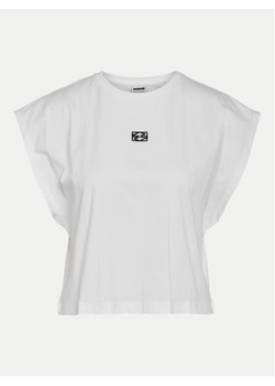 Noisy May T-Shirt Speedy 27033493 Biały Regular Fit ze sklepu MODIVO w kategorii Bluzki damskie - zdjęcie 182648673