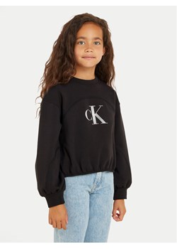 Calvin Klein Jeans Bluza Iridescent IG0IG02414 Czarny Regular Fit ze sklepu MODIVO w kategorii Bluzy dziewczęce - zdjęcie 182648891