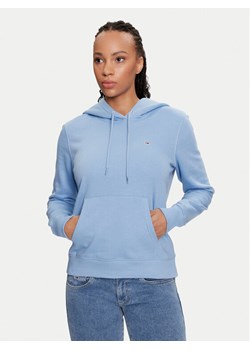Tommy Jeans Bluza Flag DW0DW19727 Niebieski Regular Fit ze sklepu MODIVO w kategorii Bluzy damskie - zdjęcie 182649110
