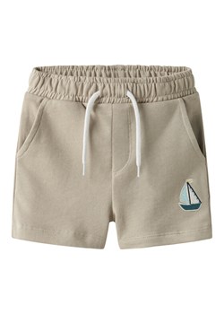 NAME IT Szorty sportowe Fritzo 13238144 Beżowy Regular Fit ze sklepu MODIVO w kategorii Spodenki chłopięce - zdjęcie 182649241