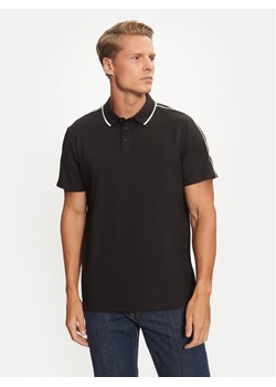 Guess Polo M4YP40 KARS0 Czarny Regular Fit ze sklepu MODIVO w kategorii T-shirty męskie - zdjęcie 182649481
