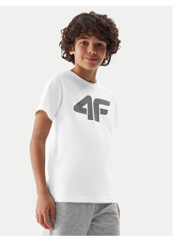 4F T-Shirt 4FJWSS24TTSHM1115 Biały Regular Fit ze sklepu MODIVO w kategorii T-shirty chłopięce - zdjęcie 182649564