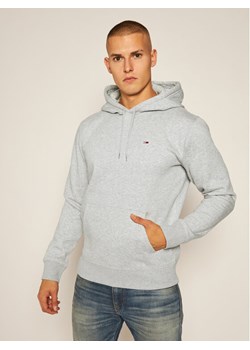 Tommy Jeans Bluza Regular Fleece DM0DM09593 Szary Regular Fit ze sklepu MODIVO w kategorii Bluzy męskie - zdjęcie 182649590