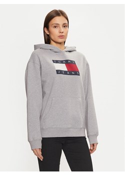 Tommy Jeans Bluza DW0DW19407 Szary Relaxed Fit ze sklepu MODIVO w kategorii Bluzy damskie - zdjęcie 182649834