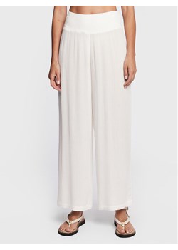 Lauren Ralph Lauren Spodnie dzianinowe 20151090 Biały Regular Fit ze sklepu MODIVO w kategorii Spodnie damskie - zdjęcie 182650343