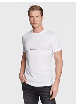 Calvin Klein Jeans T-Shirt J30J322848 Biały Slim Fit ze sklepu MODIVO w kategorii T-shirty męskie - zdjęcie 182650680
