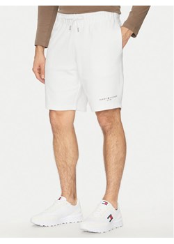 Tommy Hilfiger Szorty sportowe Small Logo MW0MW38698 Biały Regular Fit ze sklepu MODIVO w kategorii Spodenki męskie - zdjęcie 182650692