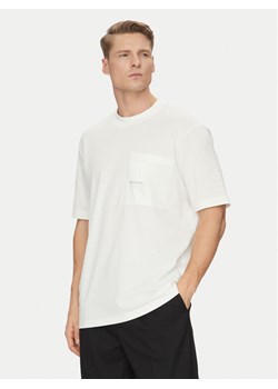 Armani Exchange T-Shirt 6DZMJC ZJXHZ 1116 Biały Regular Fit ze sklepu MODIVO w kategorii T-shirty męskie - zdjęcie 182650711