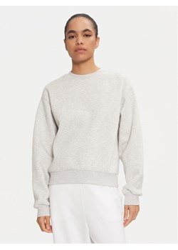 Gina Tricot Bluza Basic 10943 Szary Relaxed Fit ze sklepu MODIVO w kategorii Bluzy damskie - zdjęcie 182651052