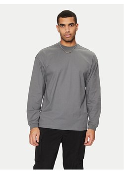 HUGO Bluza Daposo 50511029 Szary Relaxed Fit ze sklepu MODIVO w kategorii Bluzy męskie - zdjęcie 182651970