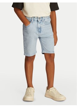 Calvin Klein Jeans Szorty jeansowe IB0IB02432 Niebieski Regular Fit - id: 0000304682575 - marki Calvin Klein - 182652720 Calvin Klein Jeans Szorty jeansowe IB0IB02432 Niebieski Regular Fit ze sklepu MODIVO w kategorii Spodenki chłopięce - zdjęcie 182652720
