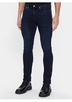 Calvin Klein Jeans Jeansy J30J323695 Granatowy Skinny Fit ze sklepu MODIVO w kategorii Jeansy męskie - zdjęcie 182652880