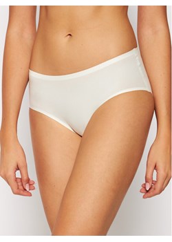 Chantelle Figi klasyczne Soft Stretch C26440 Écru ze sklepu MODIVO w kategorii Majtki damskie - zdjęcie 182653122