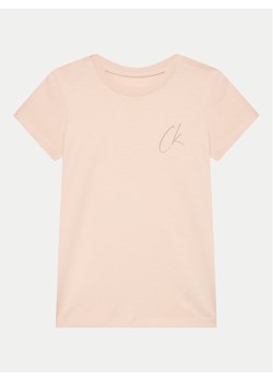 Calvin Klein Jeans T-Shirt Signage IG0IG02624 Różowy Slim Fit - id: 0000304054846 - marki Calvin Klein - 182654503 Calvin Klein Jeans T-Shirt Signage IG0IG02624 Różowy Slim Fit ze sklepu MODIVO w kategorii Bluzki dziewczęce - zdjęcie 182654503