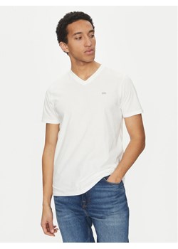 Gap T-Shirt 502020-02 Biały Regular Fit ze sklepu MODIVO w kategorii T-shirty męskie - zdjęcie 182654771
