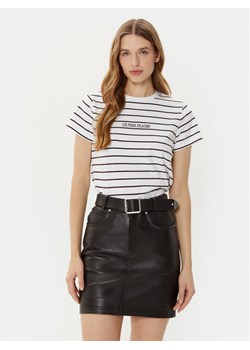 Guess T-Shirt W4BI53 KCIE1 Kolorowy Regular Fit ze sklepu MODIVO w kategorii Bluzki damskie - zdjęcie 182655093