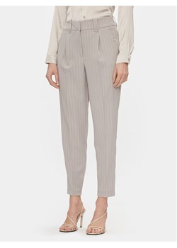 Vero Moda Chinosy Wendy 10301440 Szary Tapered Fit ze sklepu MODIVO w kategorii Spodnie damskie - zdjęcie 182655110