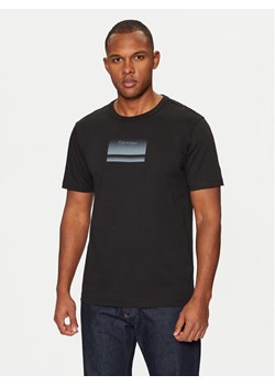 Calvin Klein T-Shirt K10K113803 Czarny Regular Fit ze sklepu MODIVO w kategorii T-shirty męskie - zdjęcie 182655873