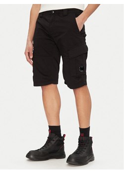C.P. Company Szorty materiałowe 18CMBE116A005694G Czarny Regular Fit ze sklepu MODIVO w kategorii Spodenki męskie - zdjęcie 182656031