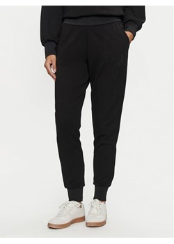 Armani Exchange Spodnie dresowe 6DYP84 YJEZZ 1200 Czarny Loose Fit ze sklepu MODIVO w kategorii Spodnie damskie - zdjęcie 182656112