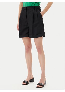 Tommy Hilfiger Szorty materiałowe WW0WW44767 Czarny Regular Fit ze sklepu MODIVO w kategorii Szorty - zdjęcie 182656193