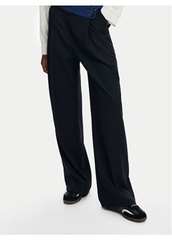 Desigual Spodnie materiałowe Garona 24WWPW26 Granatowy Loose Fit ze sklepu MODIVO w kategorii Spodnie damskie - zdjęcie 182656510
