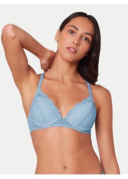 Triumph Biustonosz z fiszbiną Amourette Charm 10217747 Niebieski ze sklepu MODIVO w kategorii Biustonosze - zdjęcie 182656662